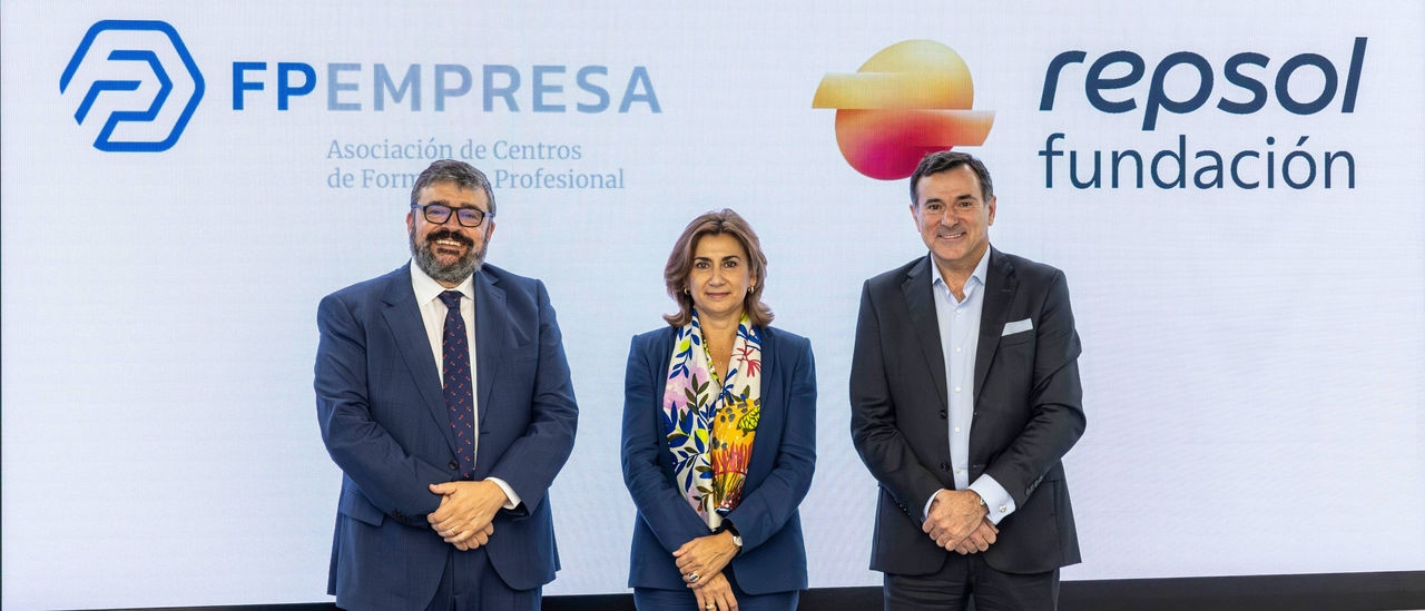 firma un acuerdo de colaboración con FPEmpresa para difundir el programa educativo Zinkers FP  